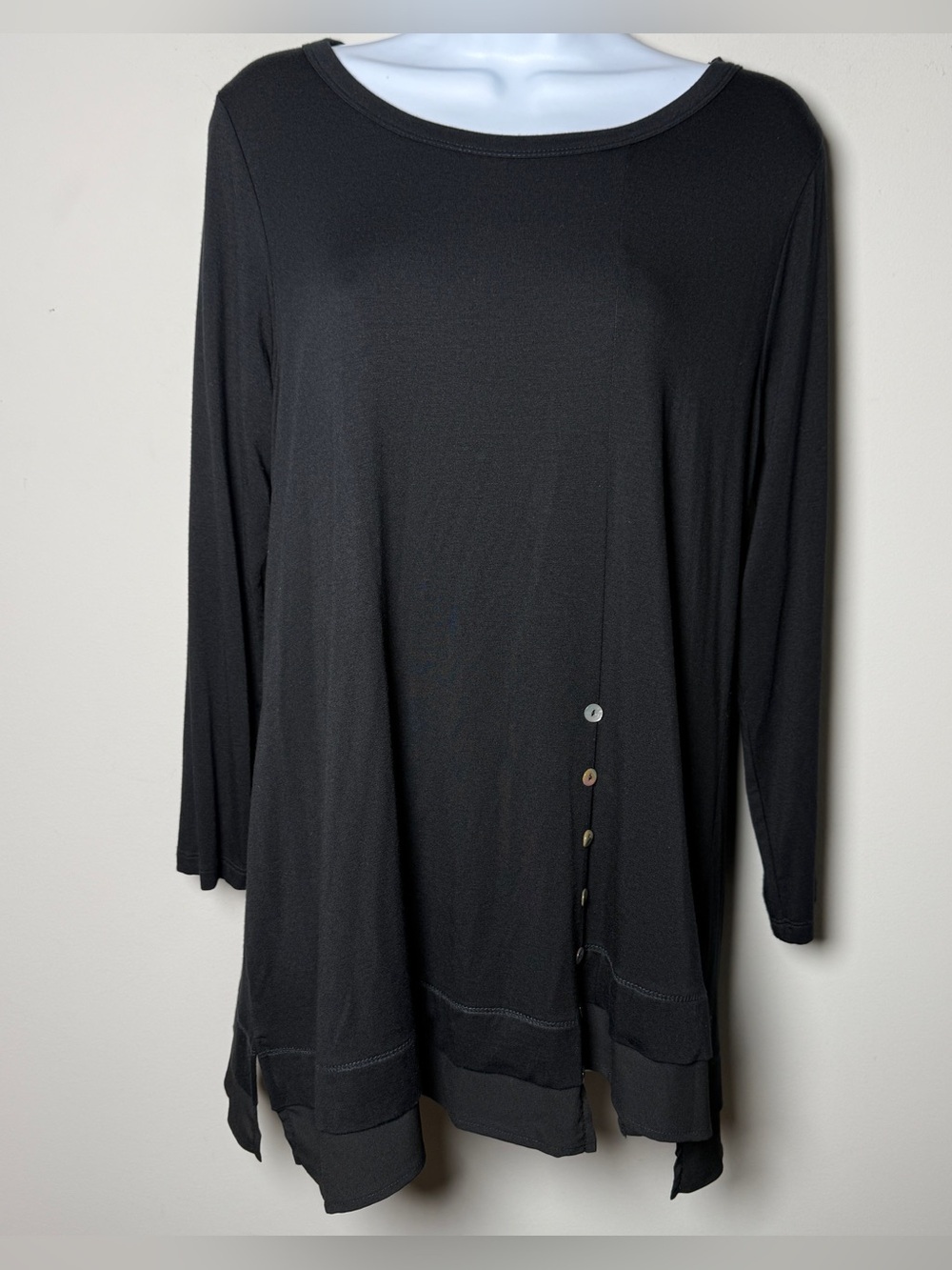Comfy USA NWT Lagenlook Modal Tunic Top Black Side Button Hem Detail Size Small